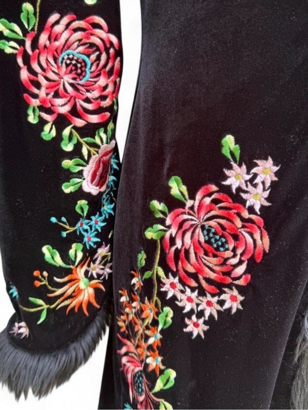 Betsey Johnson 1990s Vintage Black Velvet Duster Jacket - Picture 3 of 7